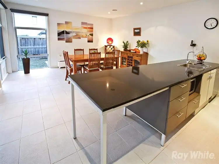 Seventh view of Homely house listing, 21 Lansdowne Circuit, Mulgrave VIC 3170