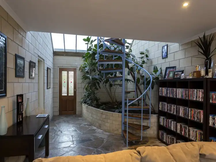 Fifth view of Homely house listing, 5 Bunting Court, Strathdale VIC 3550