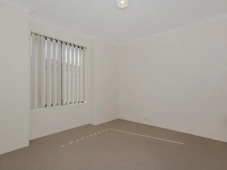 Seventh view of Homely house listing, 19 Brookeby Heights, Leda WA 6170