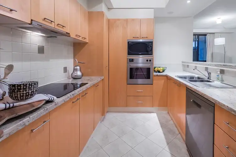 Fourth view of Homely apartment listing, 2/31 Harbour Road, Hamilton QLD 4007