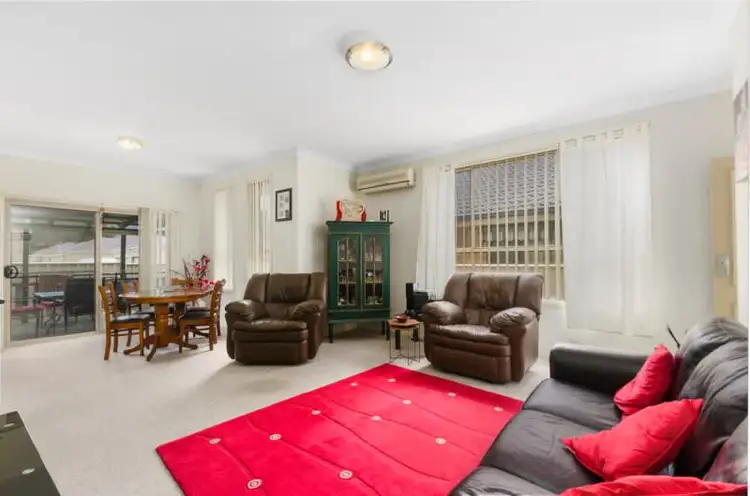 4/120 Bong Bong Road, Horsley NSW 2530