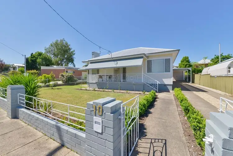 Main view of Homely house listing, 10 Griffin Avenue, Tamworth NSW 2340