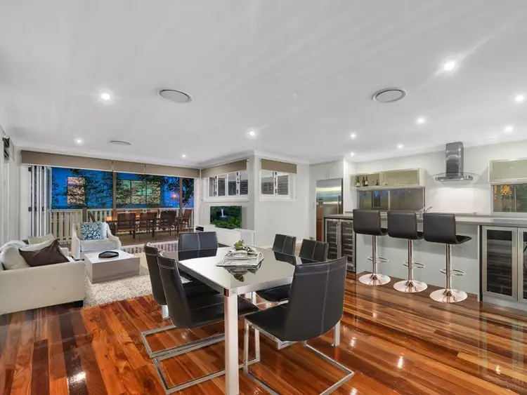 7 Parry Street, Bulimba QLD 4171