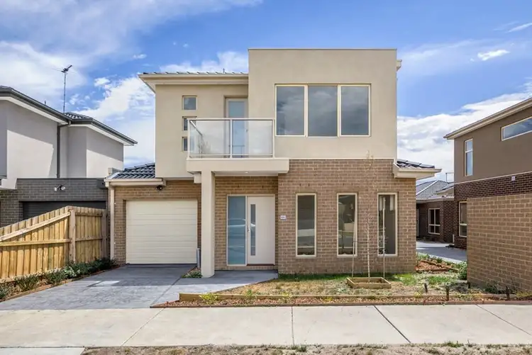 Main view of Homely unit listing, 2/4 Rosamond Way, Epping VIC 3076