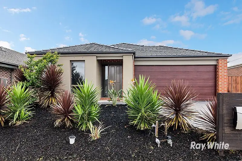 Main view of Homely house listing, 10 Quarters Boulevard, Cranbourne West VIC 3977