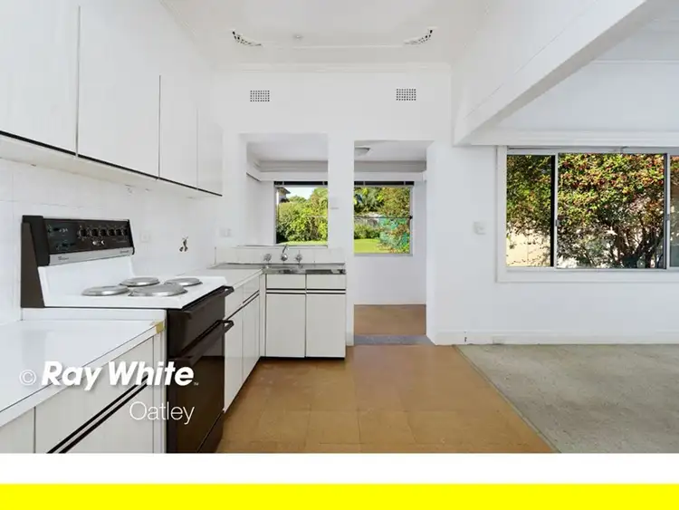 Sixth view of Homely house listing, 31 Woronora Parade, Oatley NSW 2223