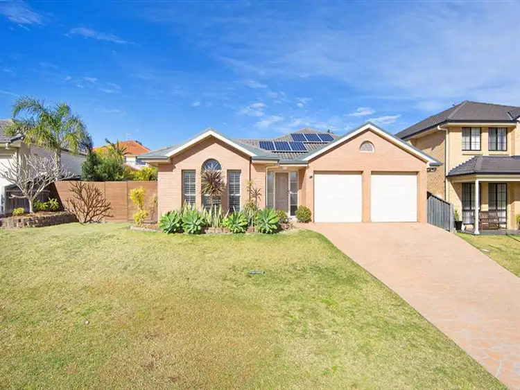 7 Churchill Street, Bateau Bay NSW 2261