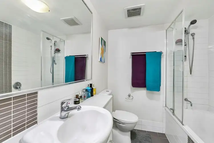 Fifth view of Homely unit listing, 2/14 Dudley Street, Annerley QLD 4103