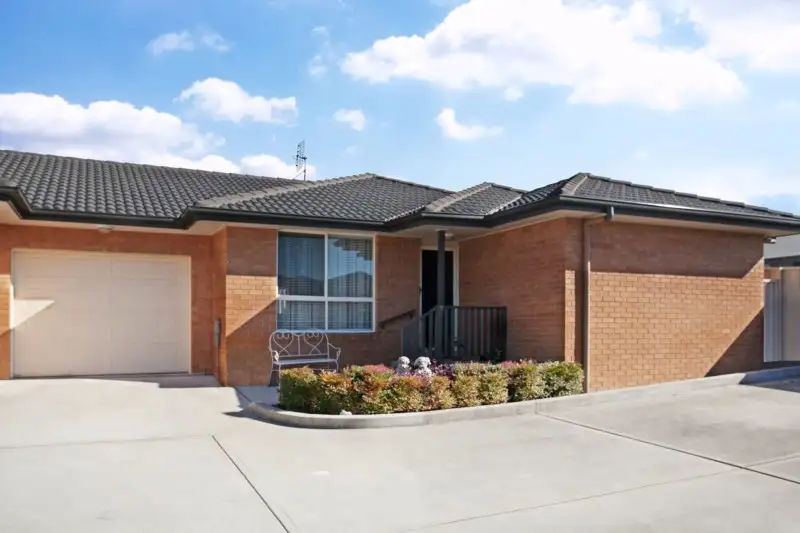 Main view of Homely house listing, 4/4 Alpine Close, Tenambit NSW 2323
