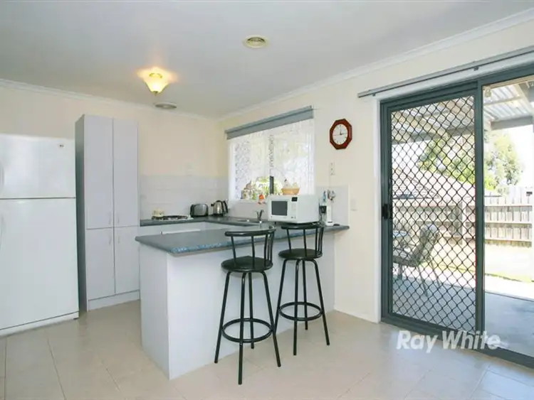 Fifth view of Homely house listing, 7 Knowing Close, Cranbourne West VIC 3977