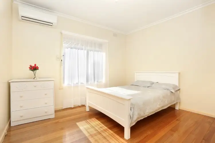 Fifth view of Homely house listing, 28 Menzies Parade, Lalor VIC 3075