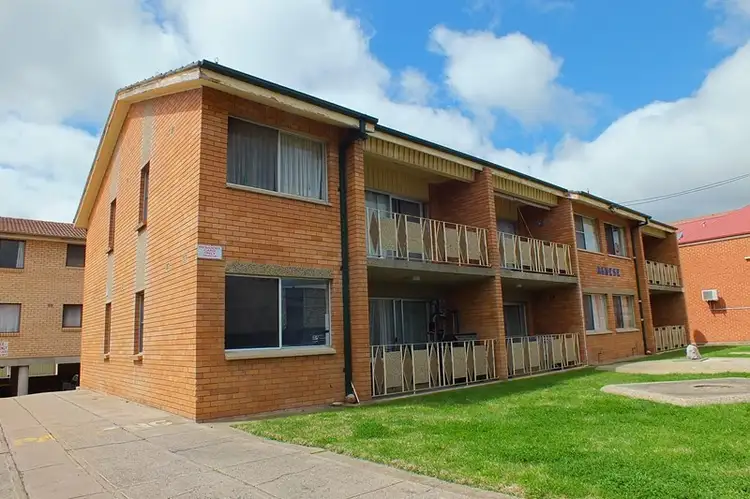 Second view of Homely block of units listing, 127 Piper Street, Bathurst NSW 2795