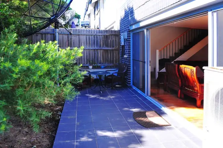 Fourth view of Homely townhouse listing, 1/6 Carson Street, Dundas Valley NSW 2117