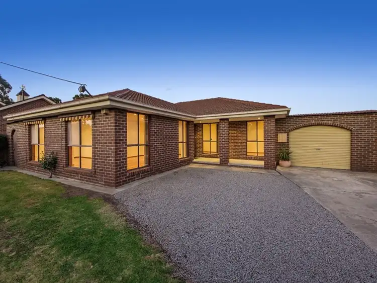 4 Chedgey Drive, St Albans VIC 3021