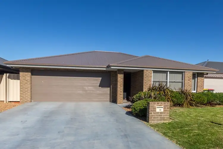 38 Emerald Street, Orange NSW 2800