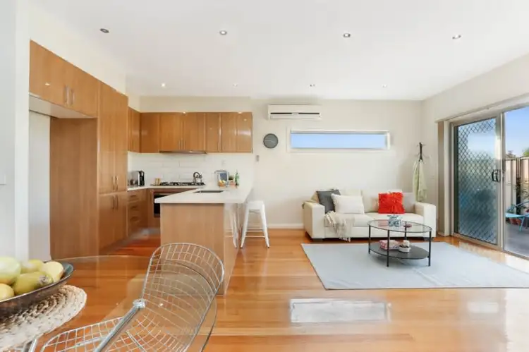 Second view of Homely townhouse listing, 2/923 Pascoe Vale Road, Glenroy VIC 3046