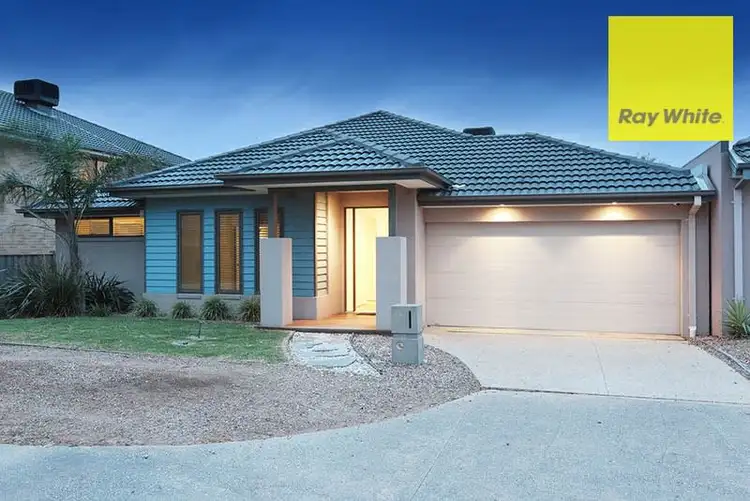 Second view of Homely house listing, 5 Fifth Avenue, Sanctuary Lakes VIC 3030