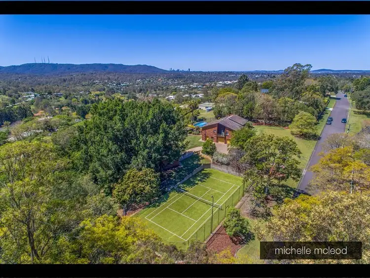 53 Royston Street, Brookfield QLD 4069