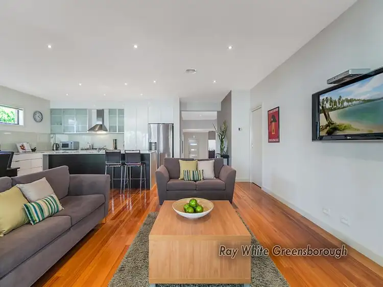 Fifth view of Homely house listing, 2/220 Nepean Street, Greensborough VIC 3088