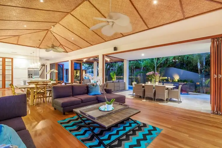 Sixth view of Homely house listing, 2 Wavecrest Drive, Castaways Beach QLD 4567