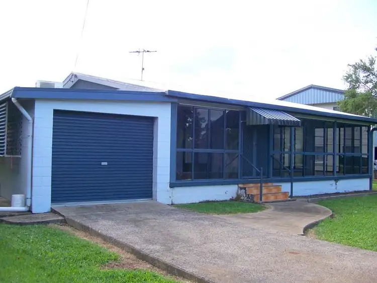 19 Bay Road, Flying Fish Point QLD 4860