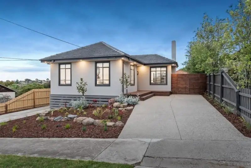 Main view of Homely unit listing, 1/7 Oulton Crescent, Reservoir VIC 3073