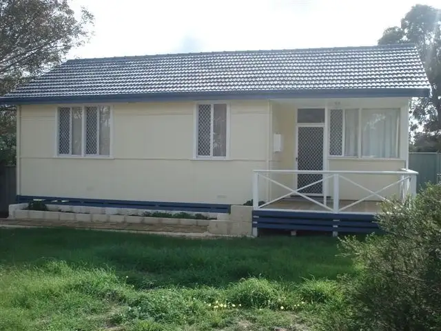 24 Bowden Terrace, Katanning WA 6317