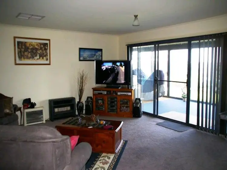 Second view of Homely house listing, 3 Panorama Court, Paringa SA 5340