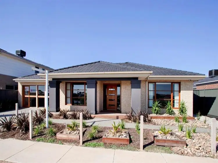 112 Eastlakes Boulevard, Lara VIC 3212