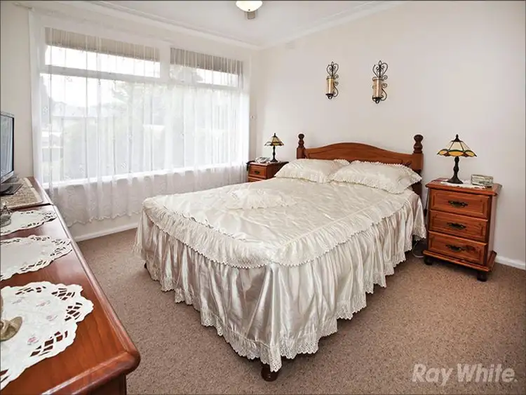 Fifth view of Homely house listing, 1 Goodwood Court, Glen Waverley VIC 3150
