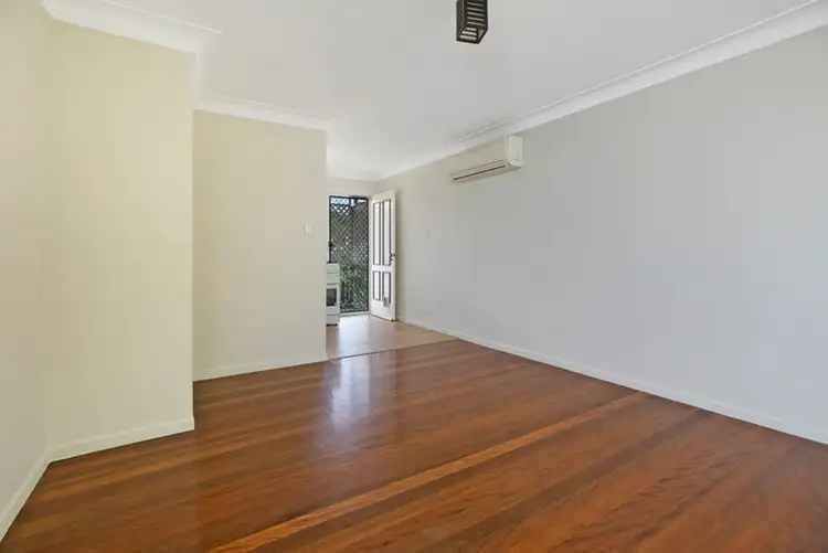 Seventh view of Homely unit listing, 2/18 Victor Street, Holland Park QLD 4121