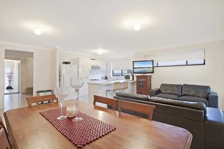 14 Narrabeen Close, Mardi NSW 2259