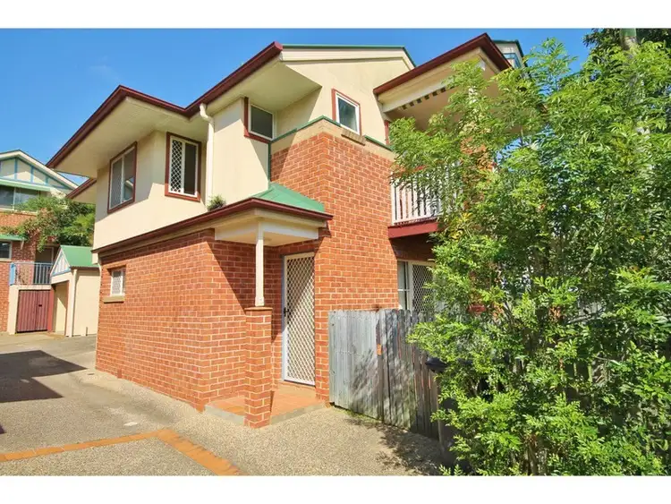 Main view of Homely house listing, 2/34 Headfort Street, Greenslopes QLD 4120
