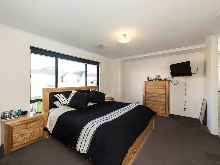 Fifth view of Homely house listing, 15 Stilton Pass, Aveley WA 6069