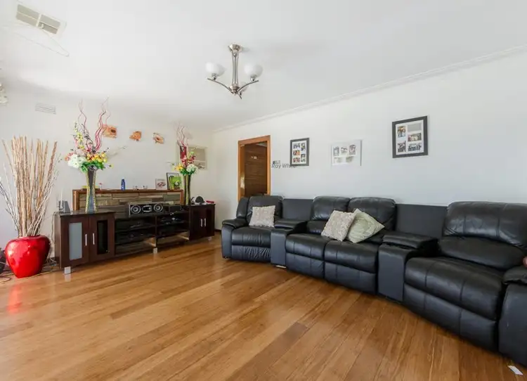 Second view of Homely house listing, 8 Breydon Court, St Albans VIC 3021
