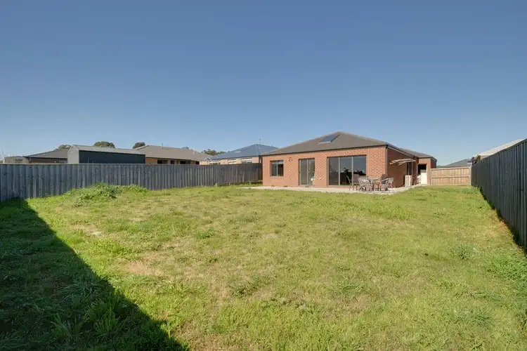 Fifth view of Homely house listing, 15 Christian Rise, Traralgon VIC 3844