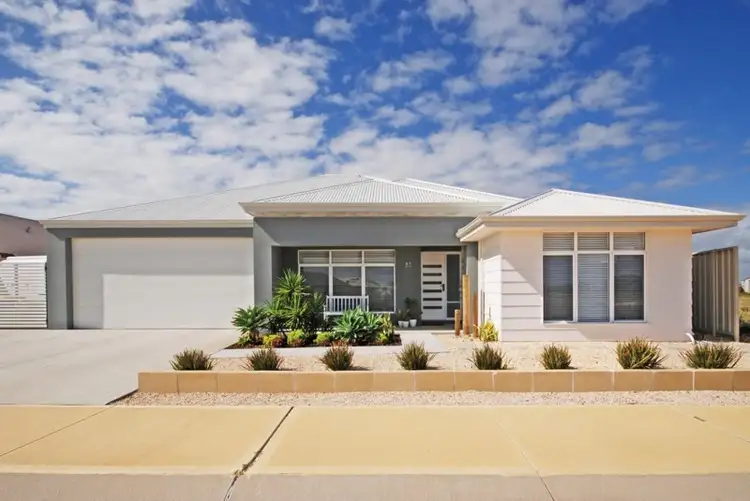 37 Bettong Avenue, Jurien Bay WA 6516