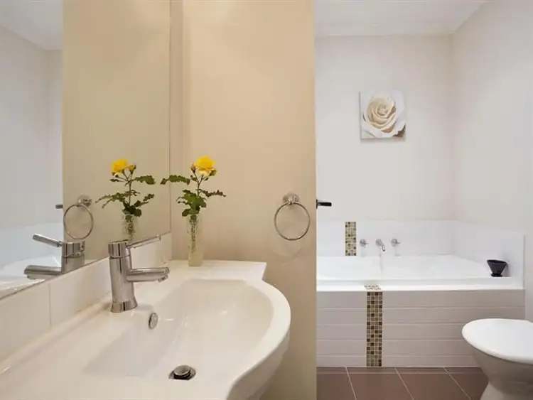 Fifth view of Homely unit listing, 2/80 Rathcown Road, Reservoir VIC 3073