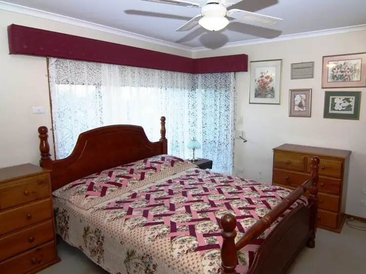 Fifth view of Homely house listing, 2 Hall Crescent, Loxton SA 5333