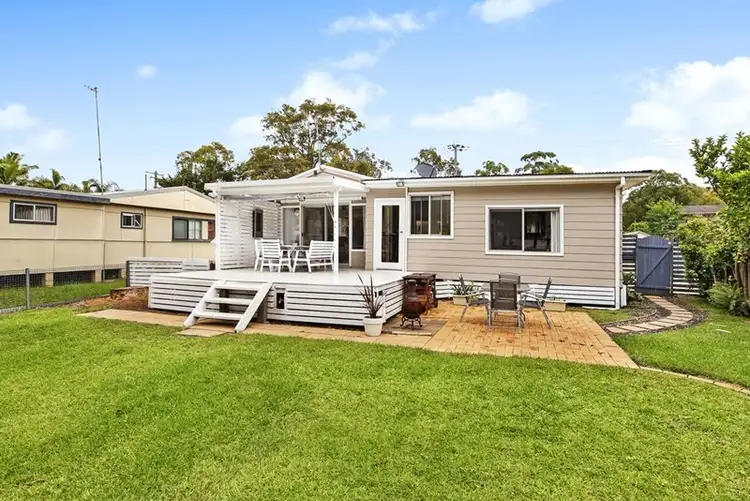 Sixth view of Homely house listing, 135 Lakedge Avenue, Berkeley Vale NSW 2261