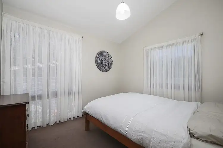 Seventh view of Homely house listing, 8 Shoreview Close, Point Clare NSW 2250