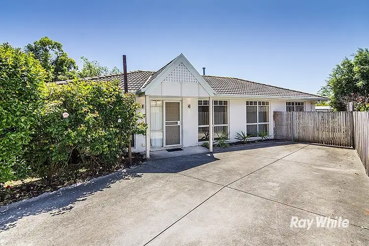 19 Joyce Street, Cranbourne West VIC 3977