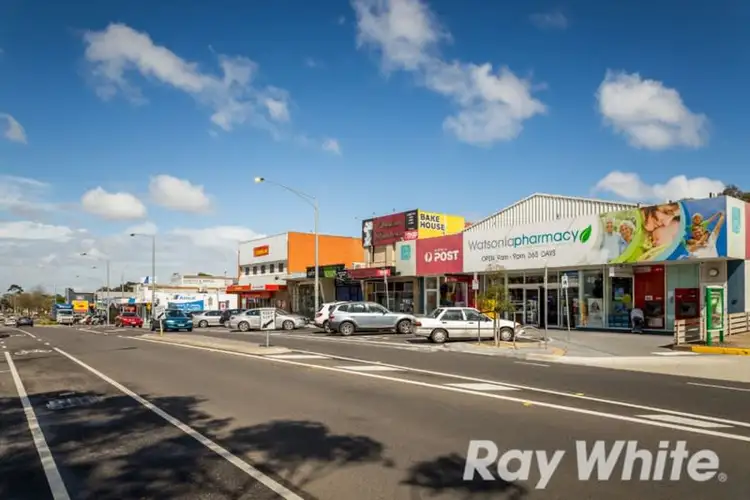 Sixth view of Homely house listing, 4 Lynette Court, Watsonia VIC 3087