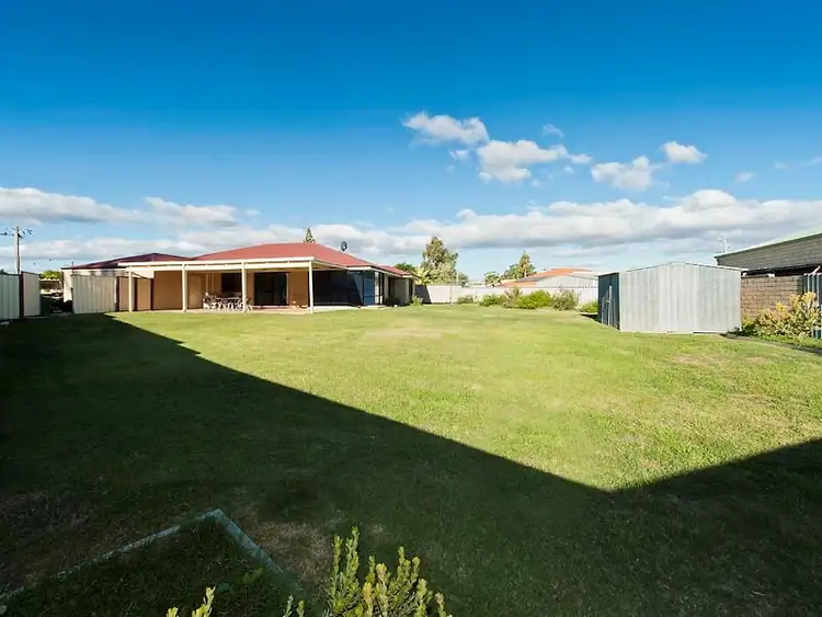 21 Brixham Way, Warnbro WA 6169