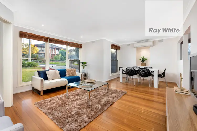 Sixth view of Homely house listing, 10 Hill View Court, Bundoora VIC 3083