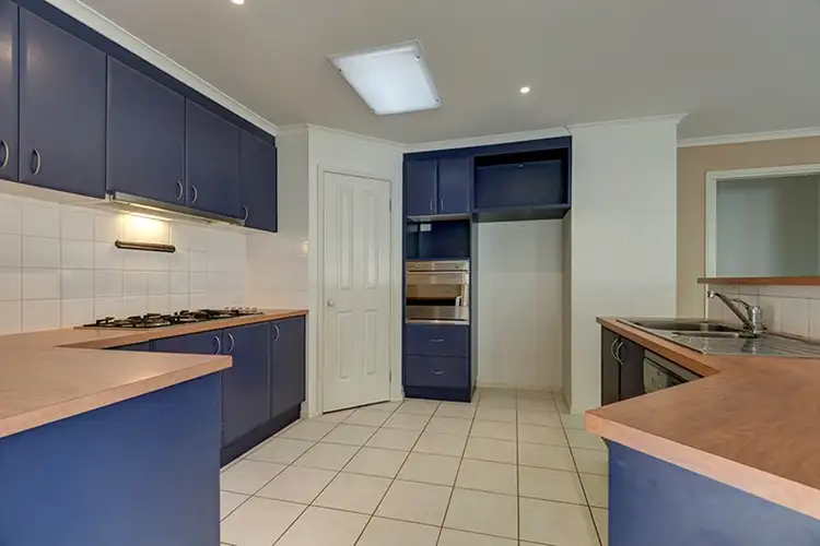 Fifth view of Homely house listing, 4 Grandeur Place, East Albury NSW 2640