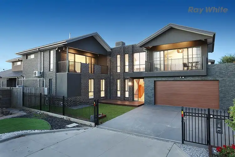 12 Pasadena Circuit, Point Cook VIC 3030