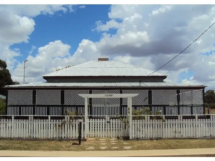 113 Emu Street, Longreach QLD 4730