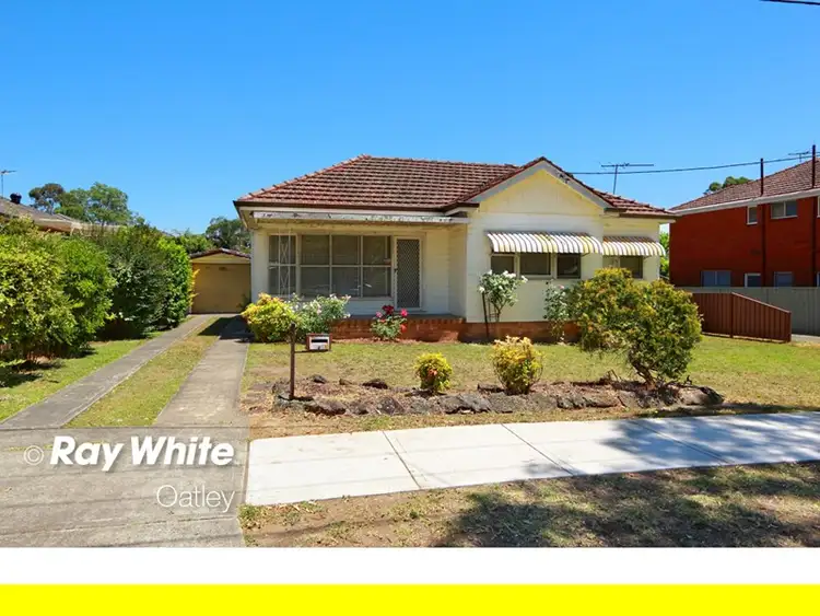 37 Ogilvy Street, Peakhurst NSW 2210