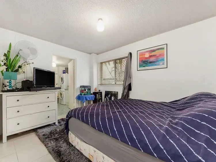 Fifth view of Homely unit listing, 3/18 Tarcoola Crescent, Chevron Island QLD 4217